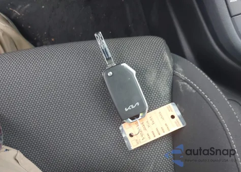 2024 Kia Forte Lxs z USA, uszkodzony, nr VIN 3KPF24AD7RE706903